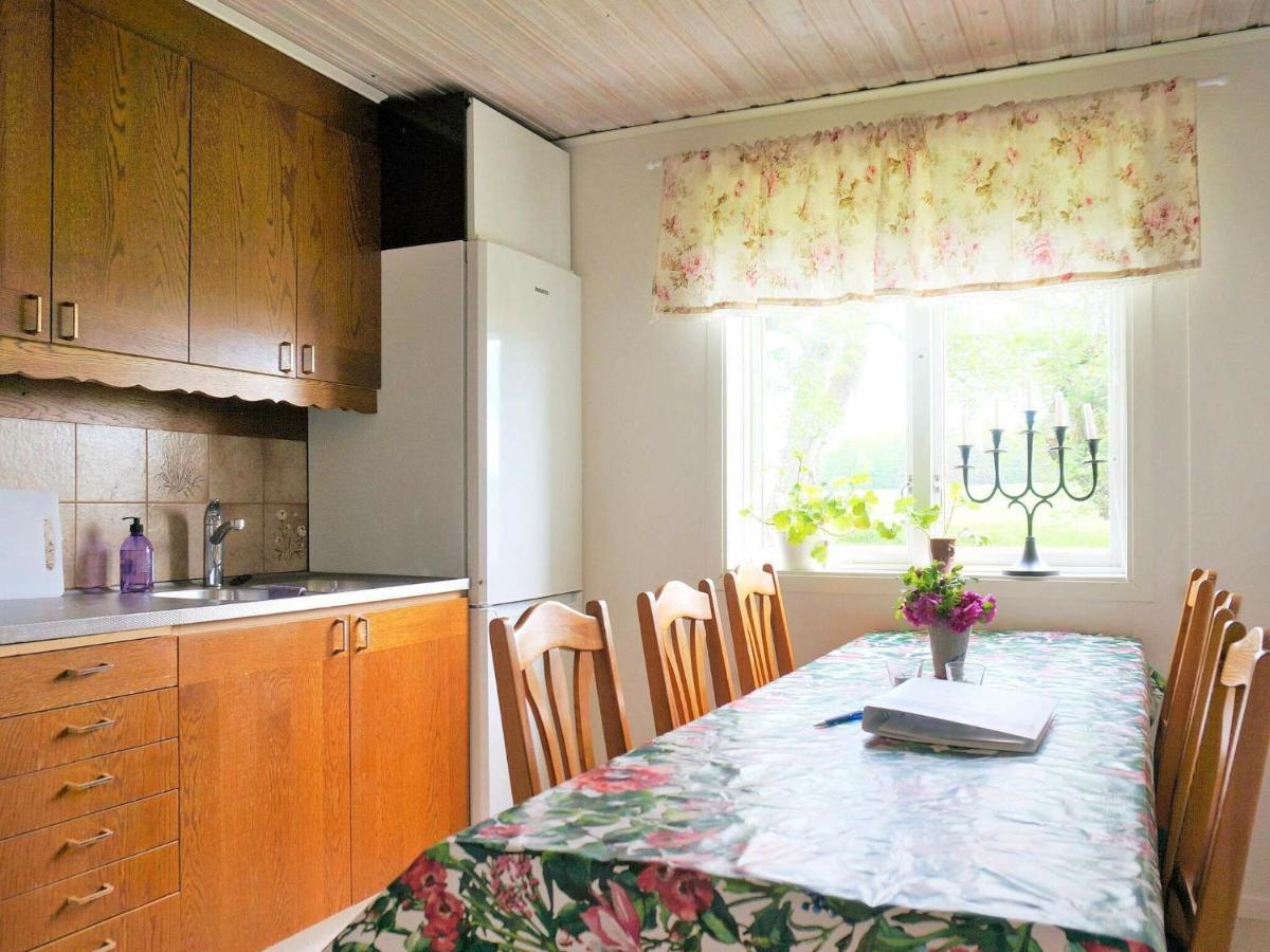 4 Person Holiday Home In G Tene Götene Quarto foto